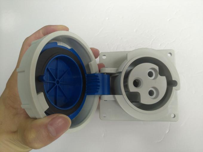 IP67 Waterproof 3 Phase Plug Socket 50 60 Hz Frequency 230V Rated Voltage