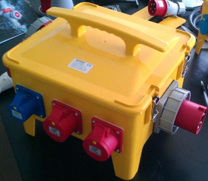 Yellow Mobile Portable Electrical Distribution Box Shock Resistant PE